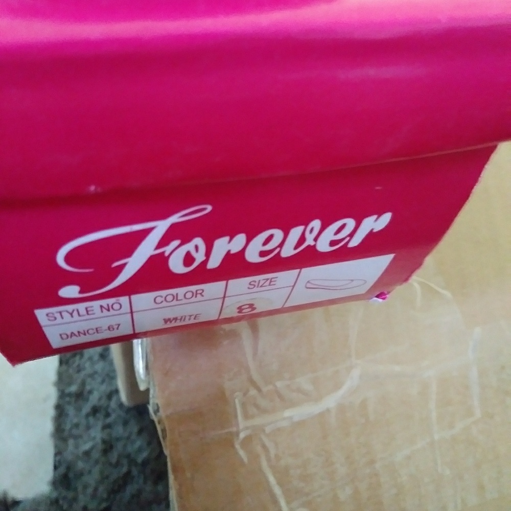 Zapato nuevo forever sises 8 quiero $ 25 obo